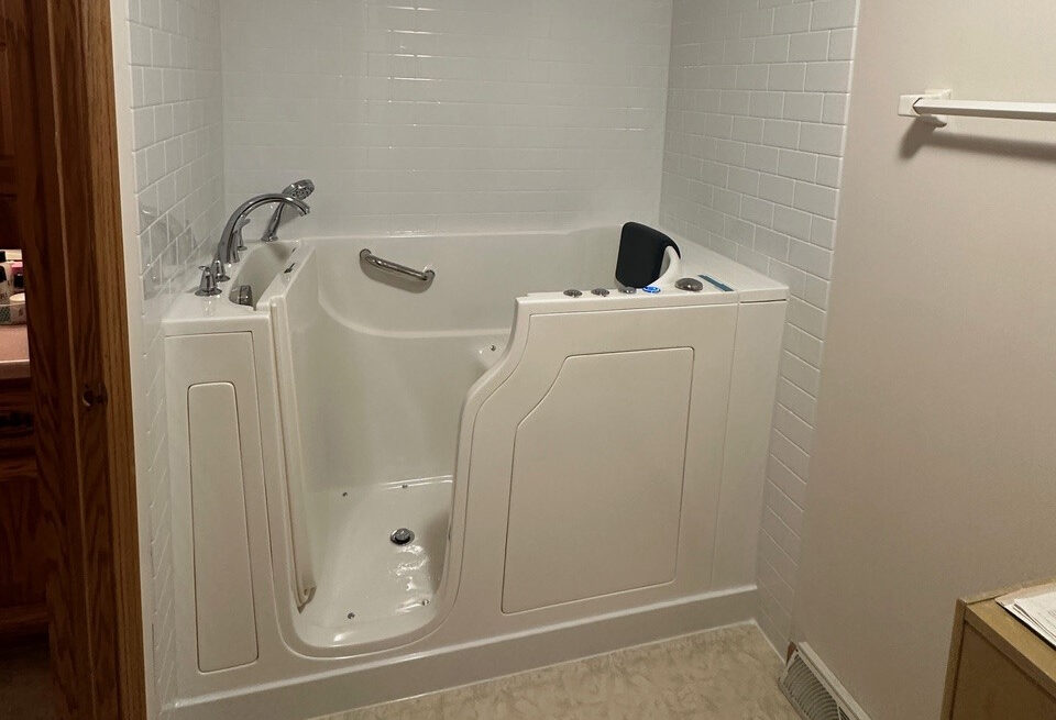 Bathtub Replacement In Sussex, WI